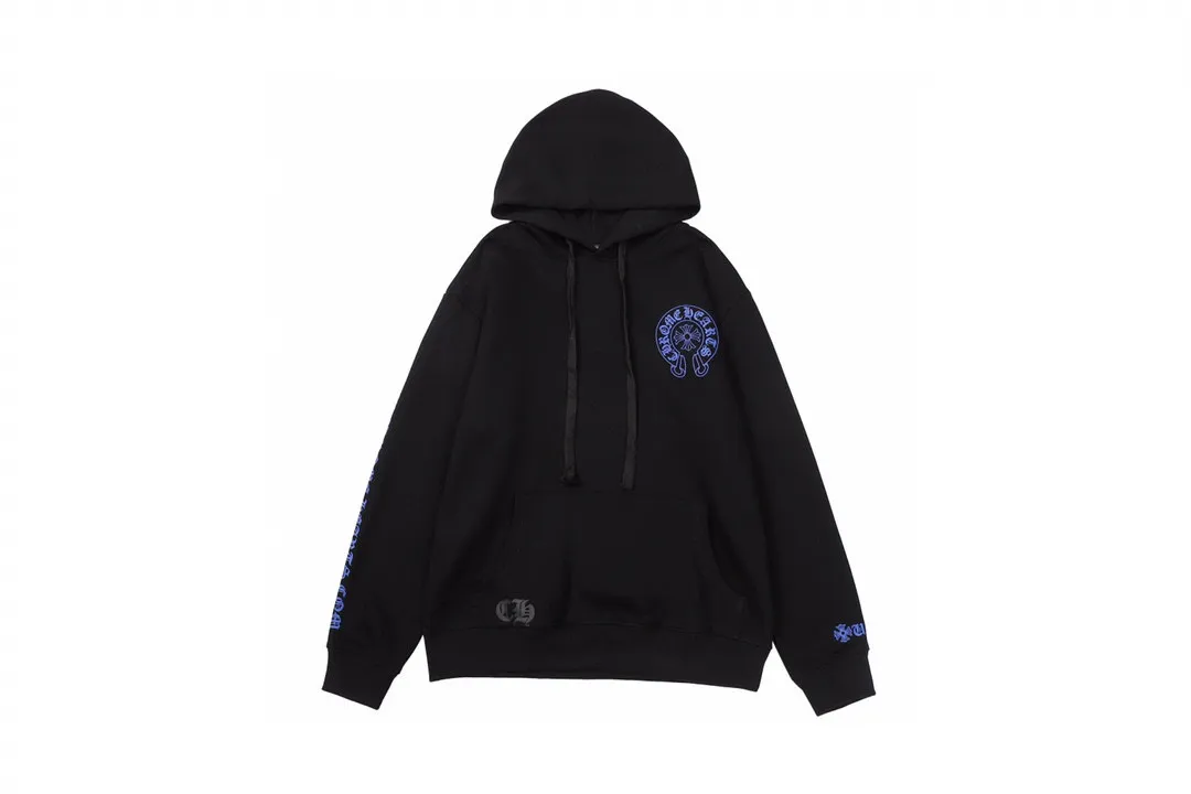 M31—P210 -Chrome Hearts/Chrome Hearts printed sweatshirt cardigan jacket -420 grams of high-density, high-quality wool, soft, delicate and skin-friendly, soft and silky to the touch, warm and skin-friendly -The hardware and zipper accessories are all customized and full of details -Colour: black -Size: S M L XL